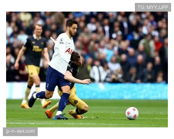 本坦库尔状态回暖,重返乌拉圭国家队备战世预赛 本坦库尔状态回暖,重返乌拉圭国家队备战世预赛