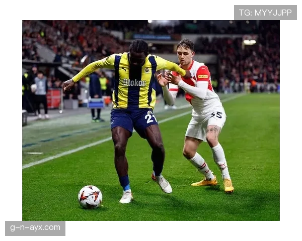 加拉塔萨雷边路提速状态回暖,强势冲击新赛季辉煌 加拉塔萨雷边路提速状态回暖,强势冲击新赛季辉煌