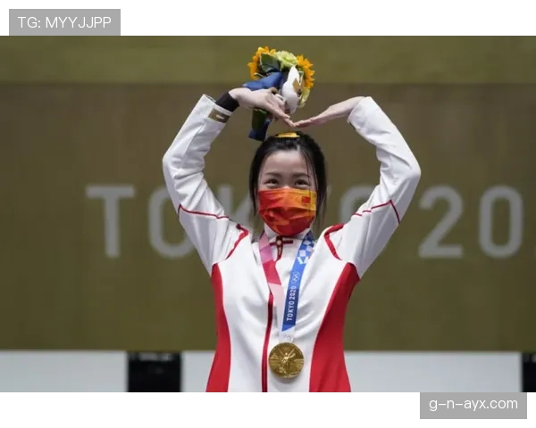 杨倩穿着居家服出门买菜？奢华赛场外反差大得让人怀疑人生